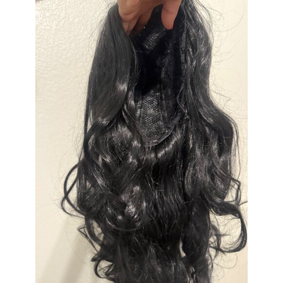 28 inch Long wavy black glueless wig - Picture 4 of 6